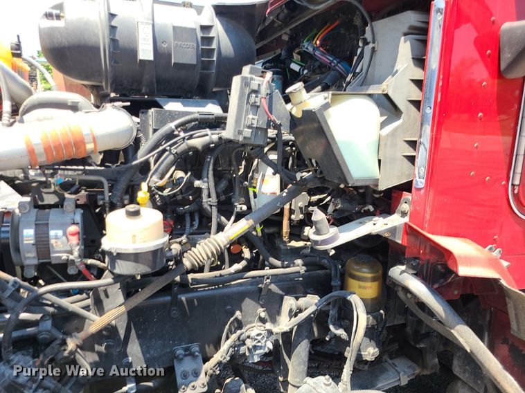 image for item MO9961 2013 Kenworth T660  semi truck