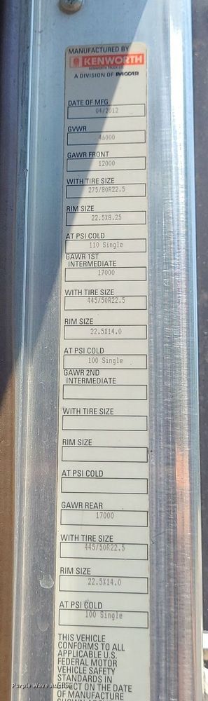 image for item MO9961 2013 Kenworth T660  semi truck