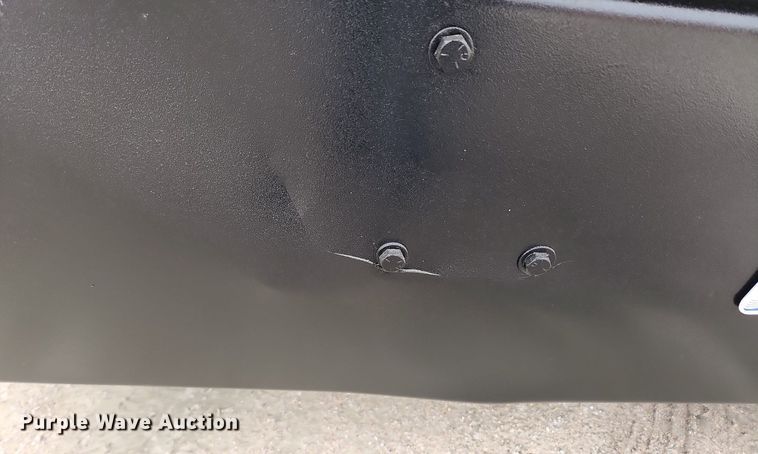 image for item MW9646 2004 Peterbilt 357 dump truck