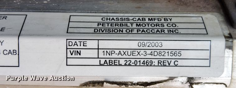 image for item MW9646 2004 Peterbilt 357 dump truck