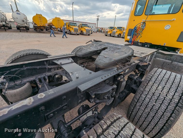 image for item MY9440 2020 Kenworth T680  semi truck