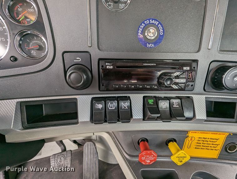 image for item MY9440 2020 Kenworth T680  semi truck