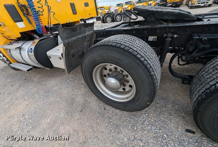 image for item MY9440 2020 Kenworth T680  semi truck