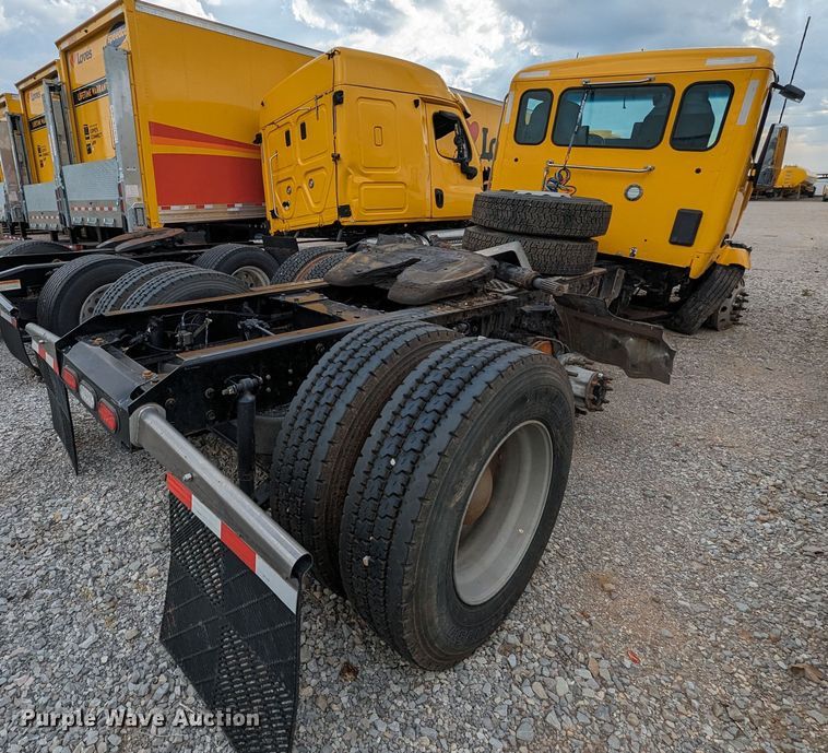 image for item MY9441 2020 Kenworth T680  semi truck