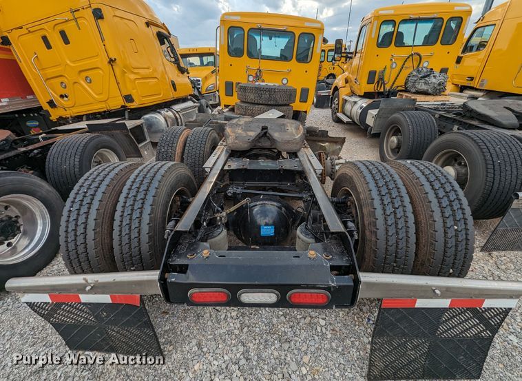 image for item MY9441 2020 Kenworth T680  semi truck