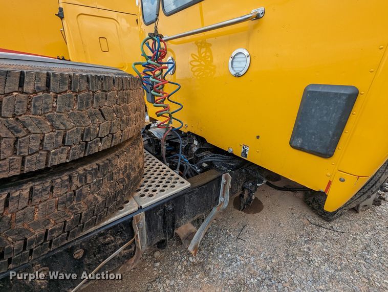 image for item MY9441 2020 Kenworth T680  semi truck