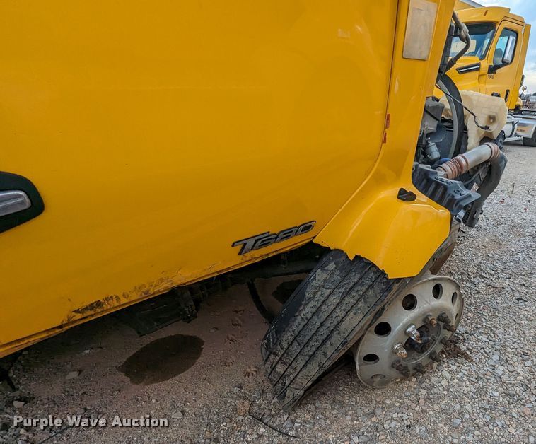 image for item MY9441 2020 Kenworth T680  semi truck