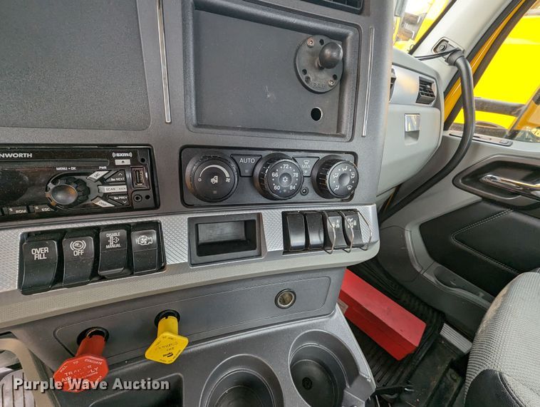 image for item MY9441 2020 Kenworth T680  semi truck