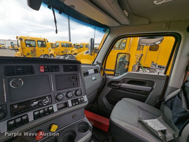 image for item MY9441 2020 Kenworth T680  semi truck