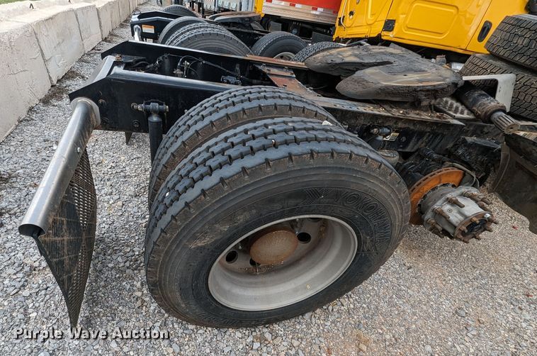 image for item MY9441 2020 Kenworth T680  semi truck