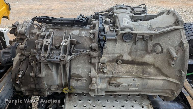 image for item MY9443 2018 Freightliner Cascadia 125  semi truck