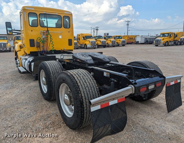 image for item MY9444 2019 Kenworth T680  semi truck