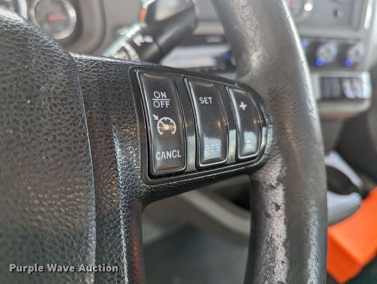 image for item MY9444 2019 Kenworth T680  semi truck