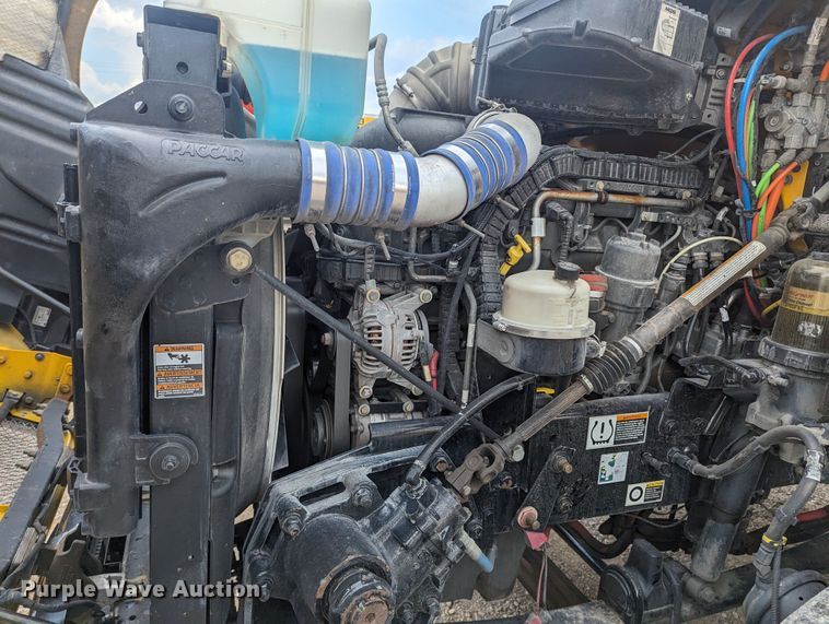 image for item MY9444 2019 Kenworth T680  semi truck