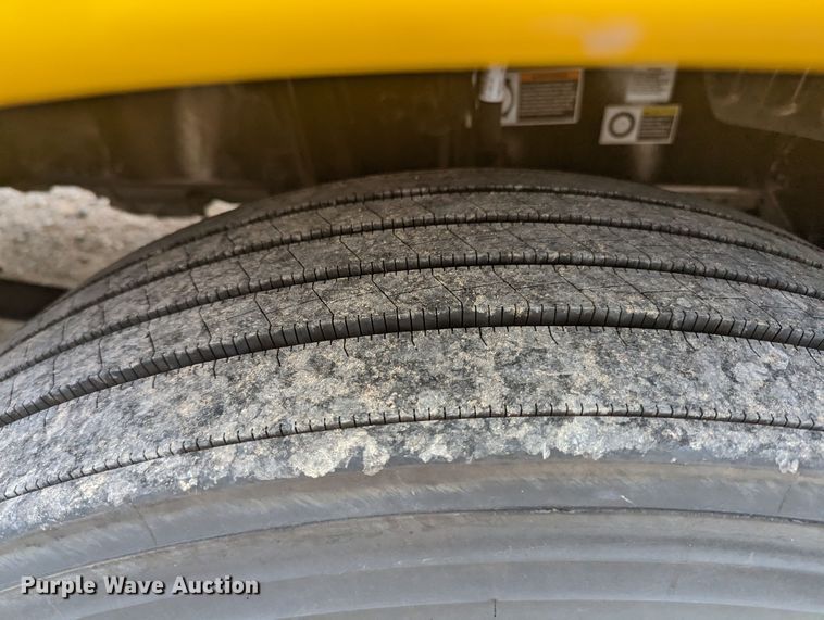 image for item MY9444 2019 Kenworth T680  semi truck