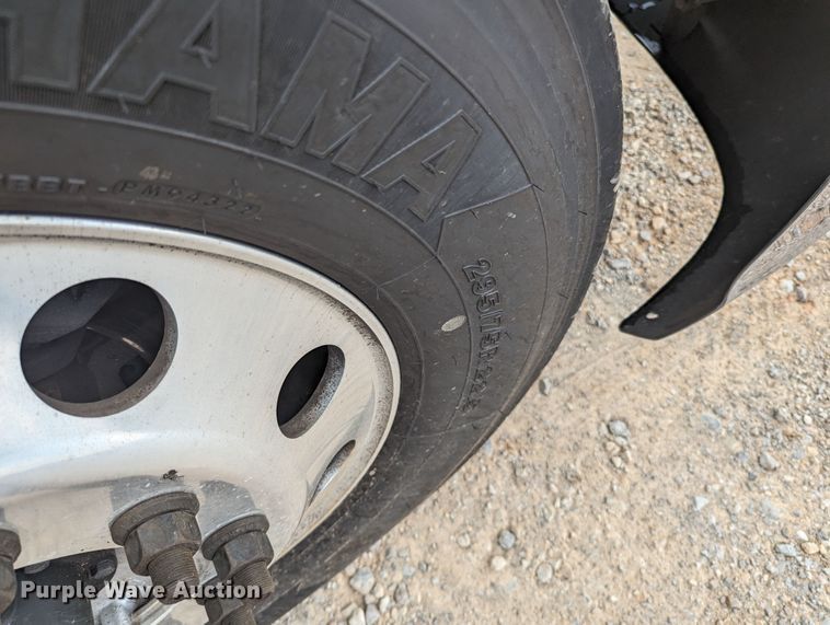 image for item MY9444 2019 Kenworth T680  semi truck