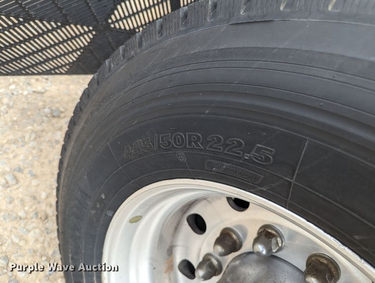 image for item MY9444 2019 Kenworth T680  semi truck