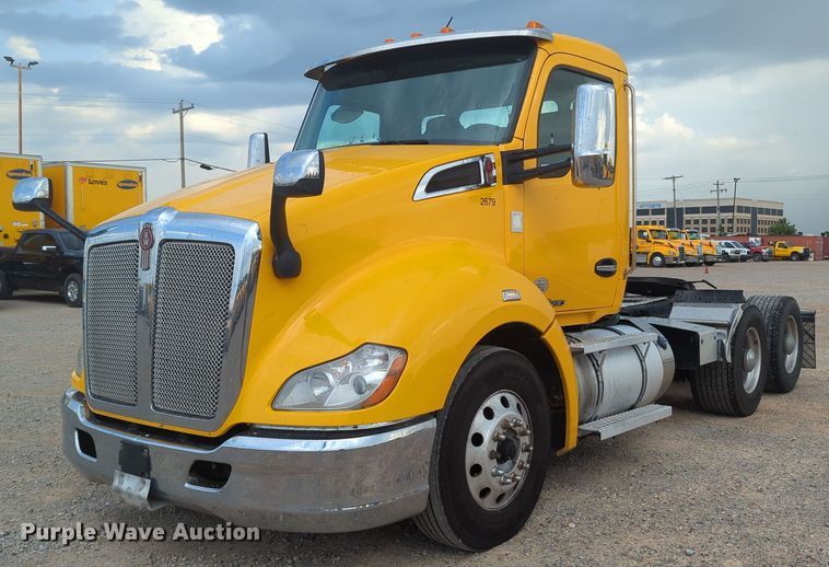 image for item MY9445 2020 Kenworth T680  semi truck