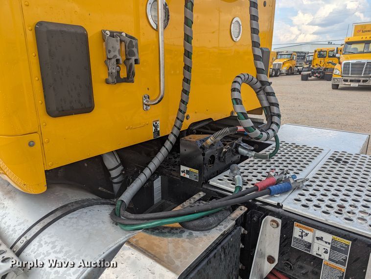 image for item MY9445 2020 Kenworth T680  semi truck