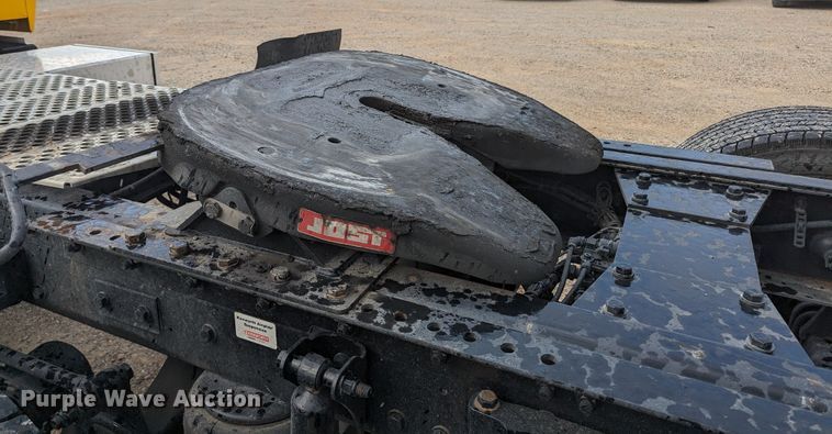 image for item MY9445 2020 Kenworth T680  semi truck