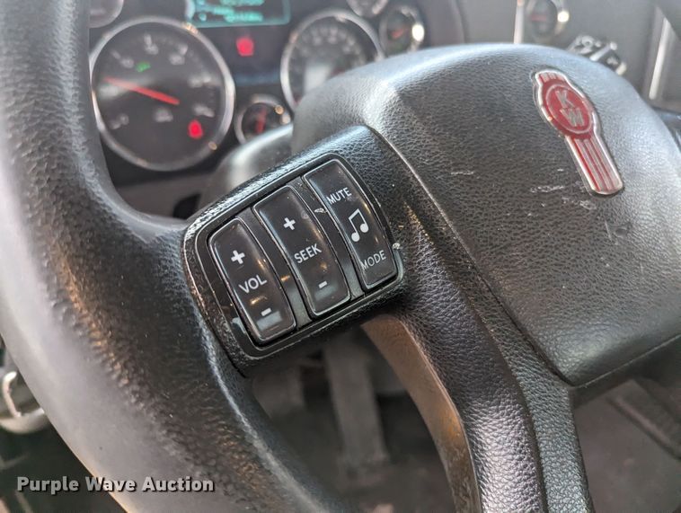 image for item MY9445 2020 Kenworth T680  semi truck