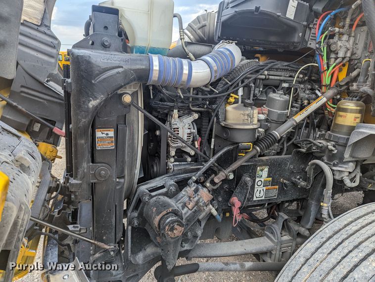 image for item MY9445 2020 Kenworth T680  semi truck