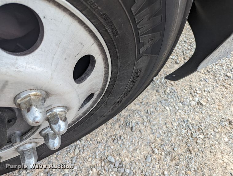 image for item MY9445 2020 Kenworth T680  semi truck