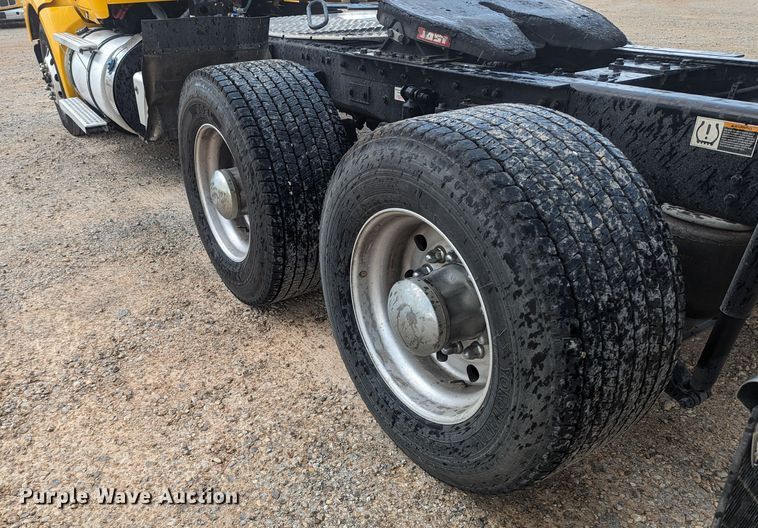 image for item MY9445 2020 Kenworth T680  semi truck