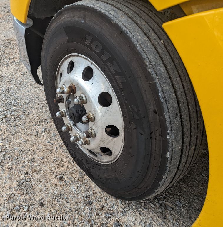 image for item MY9445 2020 Kenworth T680  semi truck