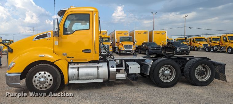 image for item MY9446 2019 Kenworth T680  semi truck