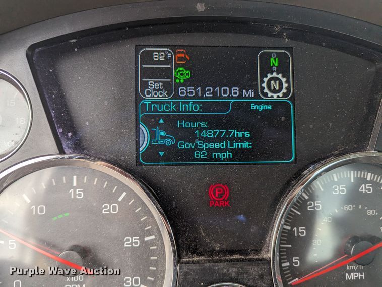 image for item MY9446 2019 Kenworth T680  semi truck