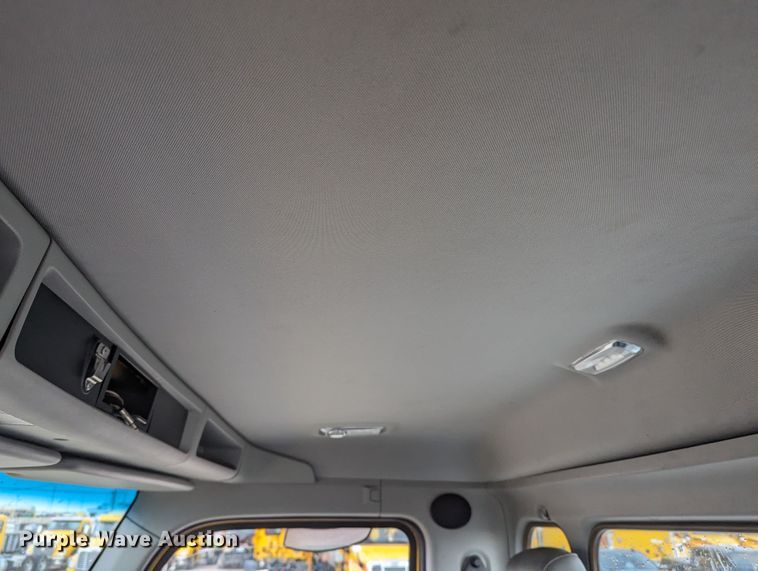 image for item MY9446 2019 Kenworth T680  semi truck