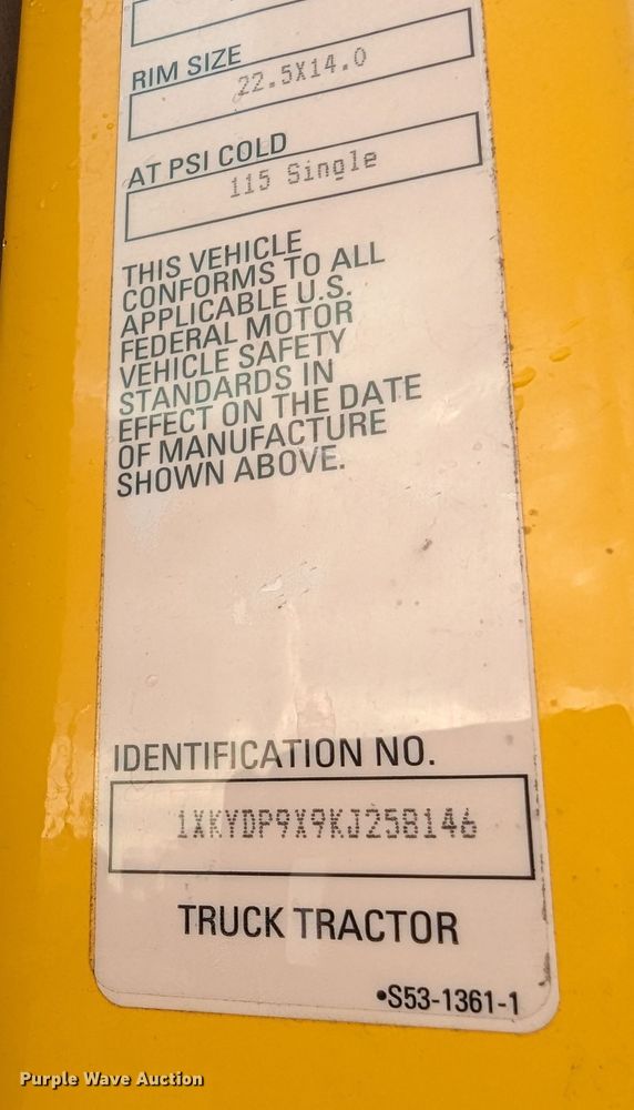 image for item MY9446 2019 Kenworth T680  semi truck