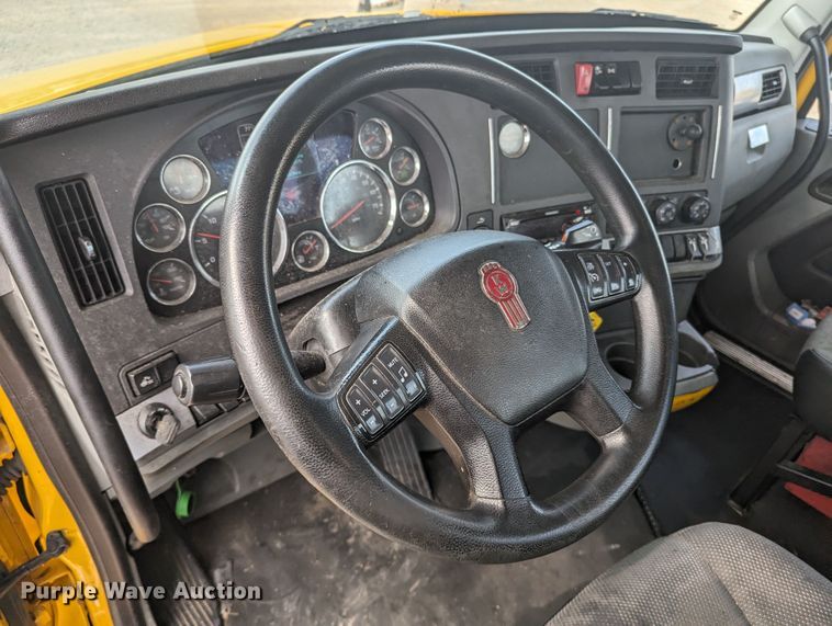 image for item MY9448 2020 Kenworth T680  semi truck