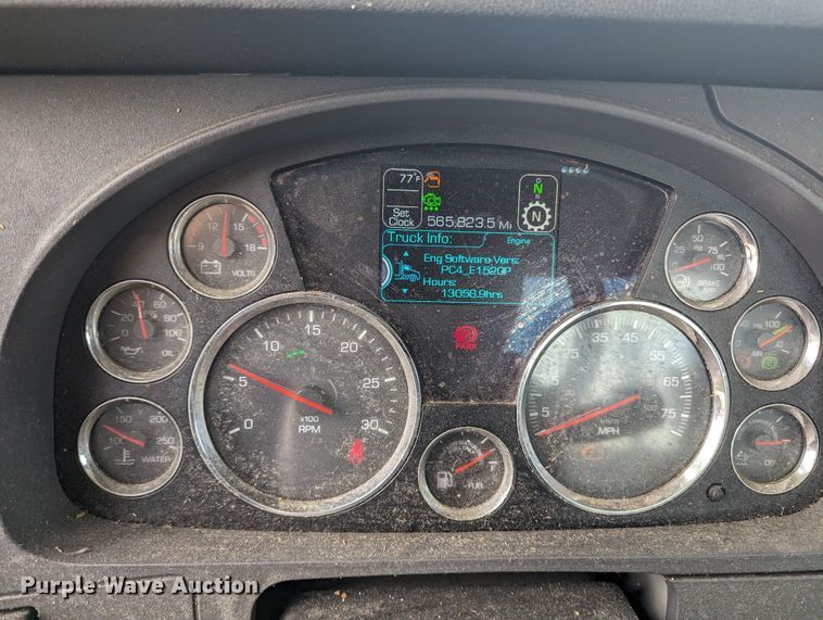 image for item MY9448 2020 Kenworth T680  semi truck