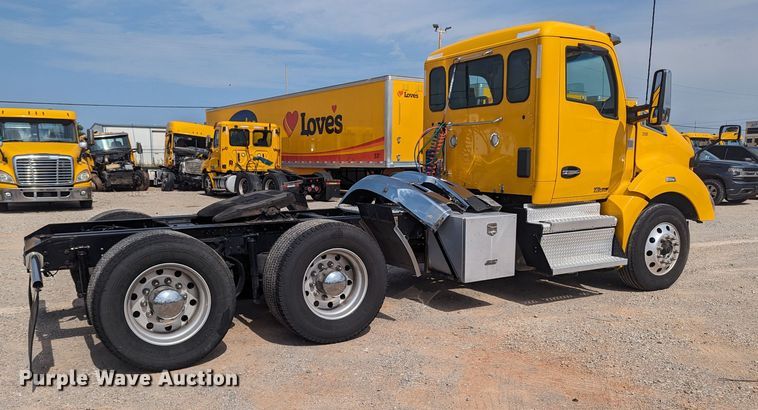 image for item MY9449 2019 Kenworth T680  semi truck