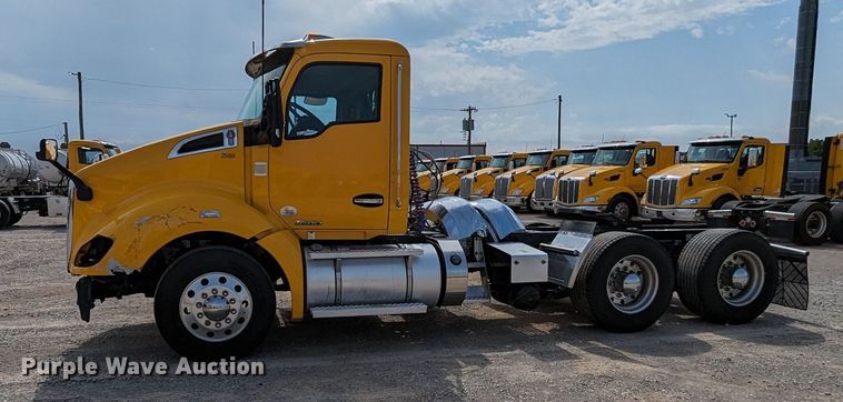 image for item MY9449 2019 Kenworth T680  semi truck