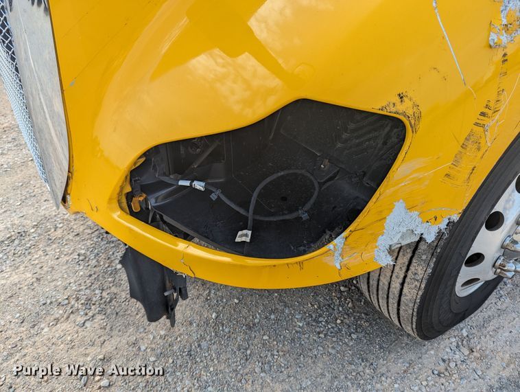 image for item MY9449 2019 Kenworth T680  semi truck