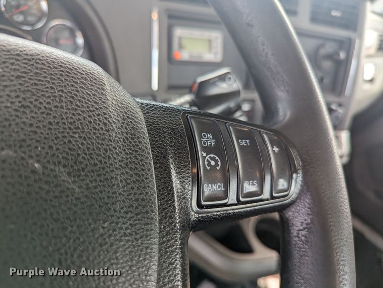 image for item MY9449 2019 Kenworth T680  semi truck