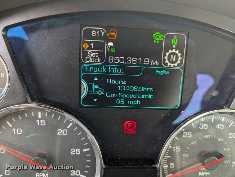 image for item MY9449 2019 Kenworth T680  semi truck