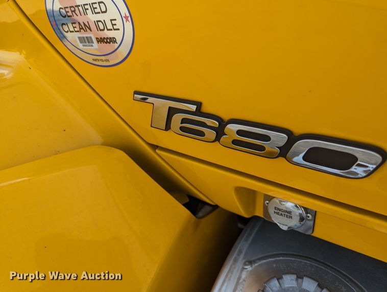 image for item MY9449 2019 Kenworth T680  semi truck