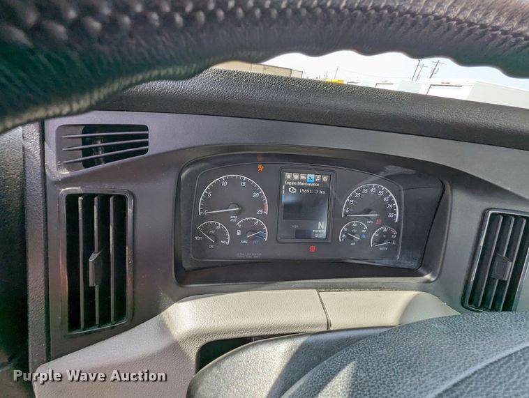 image for item MY9451 2020 Freightliner Cascadia 126  semi truck