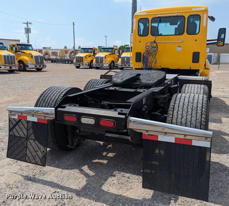 image for item MY9454 2019 Kenworth T680  semi truck