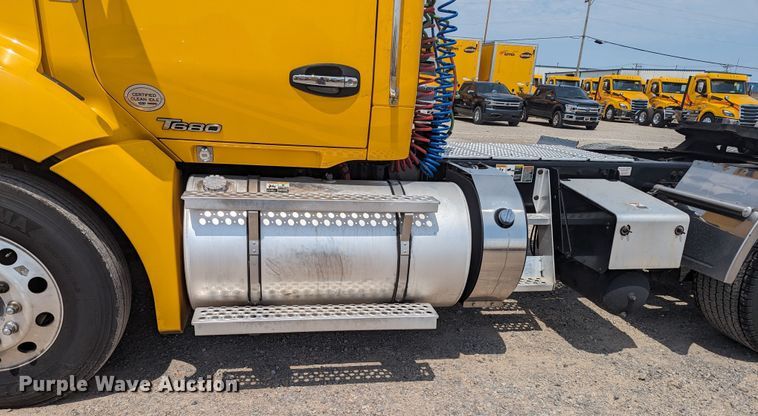 image for item MY9454 2019 Kenworth T680  semi truck