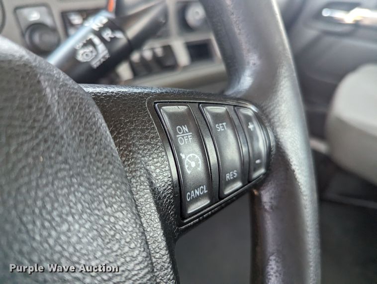 image for item MY9454 2019 Kenworth T680  semi truck