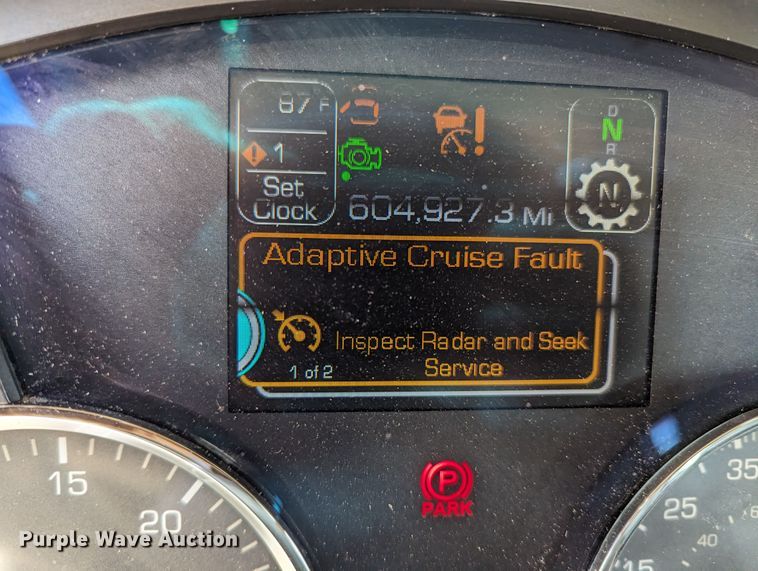 image for item MY9455 2019 Kenworth T680  semi truck