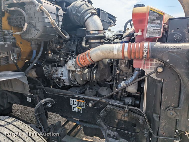 image for item MY9455 2019 Kenworth T680  semi truck