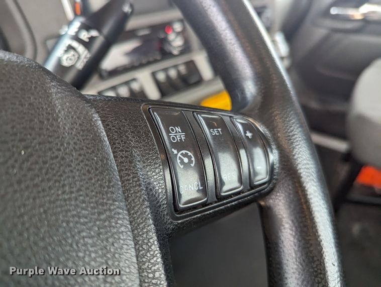 image for item MY9456 2019 Kenworth T680  semi truck