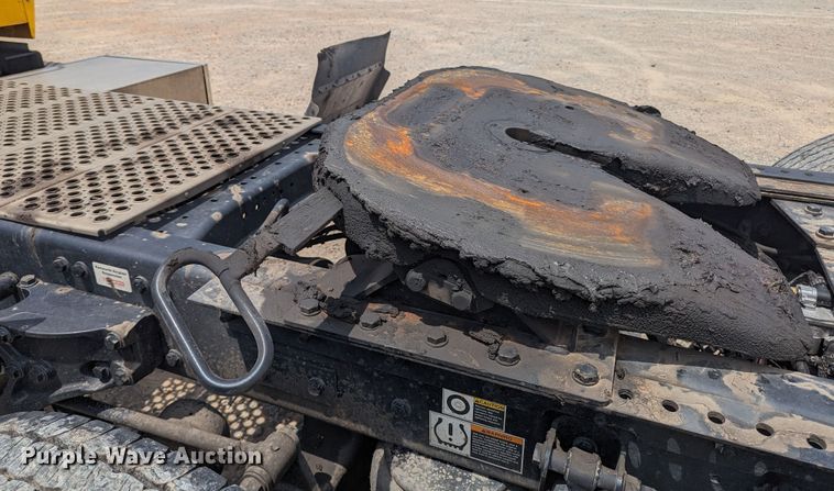 image for item MY9457 2019 Kenworth T680  semi truck