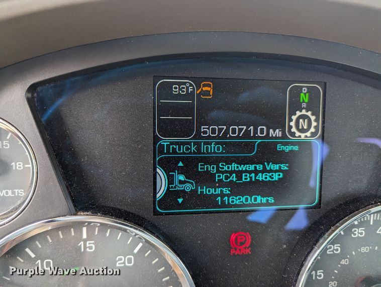 image for item MY9457 2019 Kenworth T680  semi truck